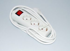 Forgrener med bryter, 3 uttak og jord