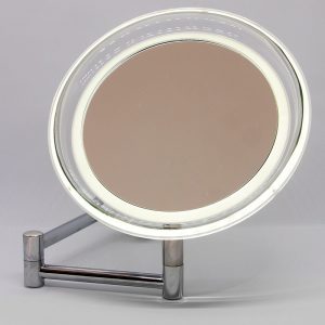 Speil med LED belysning.