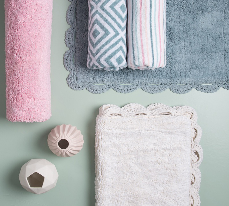 Baderomsmatte, teppe, badematte, matte, grønn.