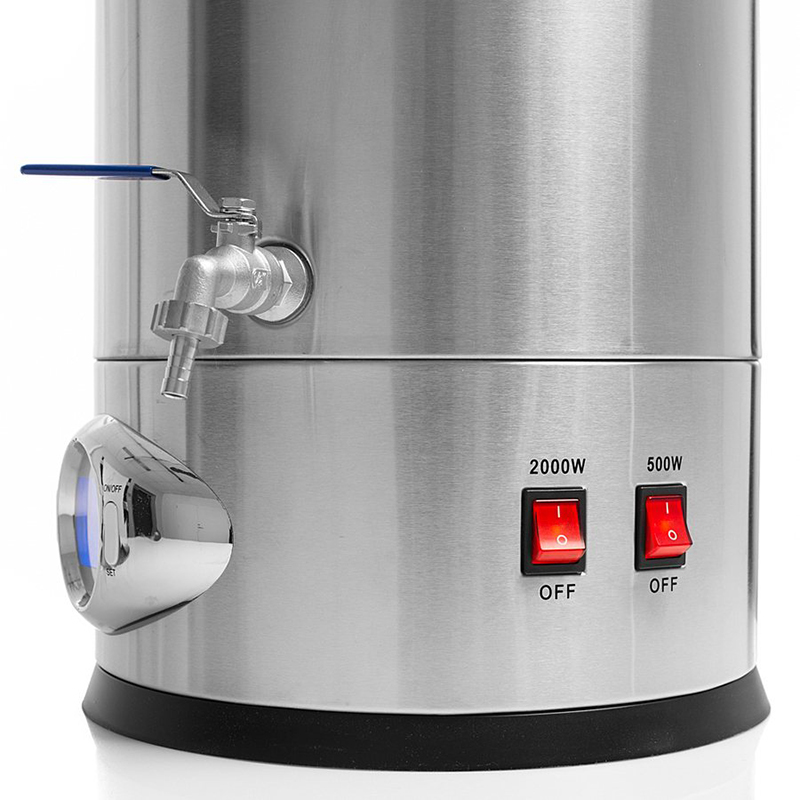 Ølbrygger begynnersett. Brygg øl. Manuell ølbryggemaskin med kokekar, silekar og kjølespiral. Bryggemaskin, Beer brewer.