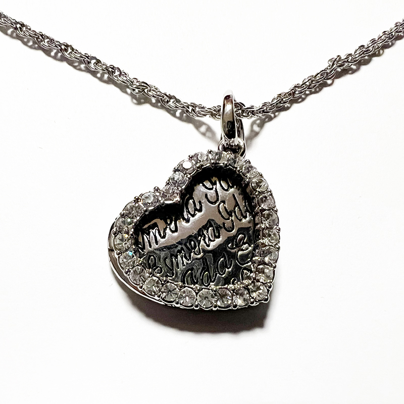 Smykke halskjede med åpent hjerte og lukket hjerte med tekst - Bilde 3