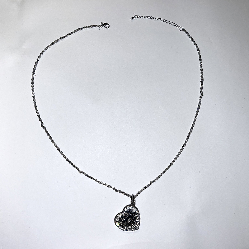 Smykke halskjede med åpent hjerte og lukket hjerte med tekst - Bilde 2